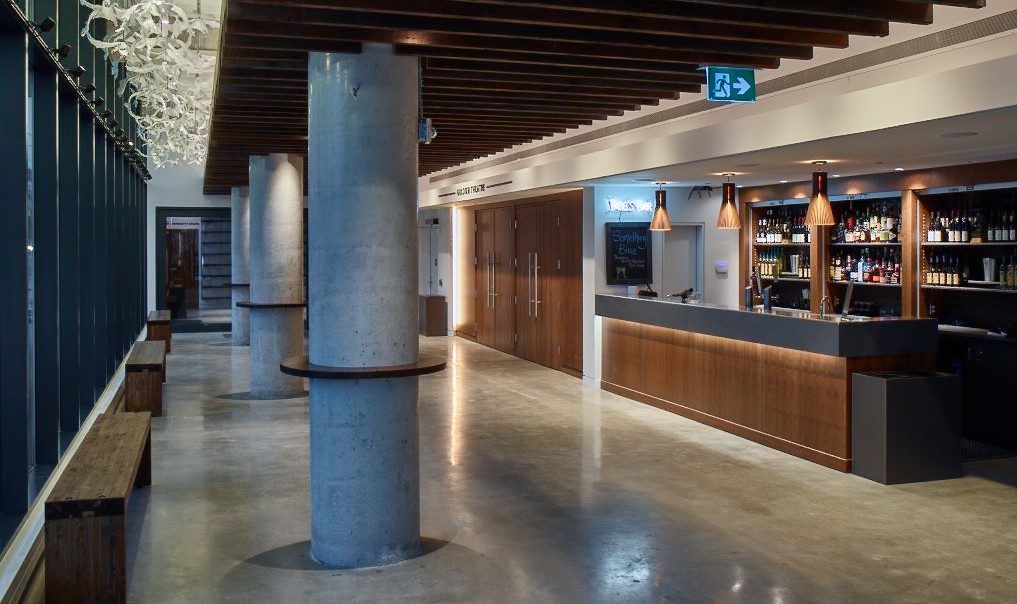 An image of the lobby bar at Streetcar Crowsnest
